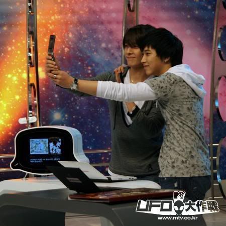 dongmin.jpg donghae and sungmin image by triunelei dongmin.jpg donghae and sungmin image by triunelei