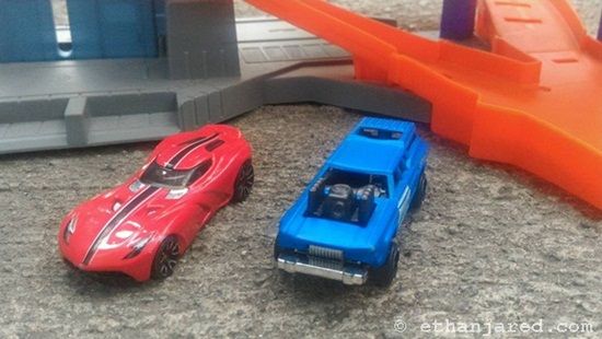 Toy Review: Hot Wheels Speedtropolis Playset my favorite things, toys, toy review, toy cars, cars, Hot Wheels