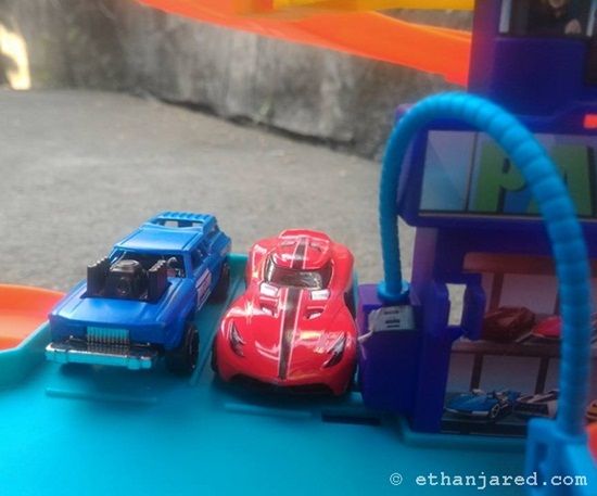 Toy Review: Hot Wheels Speedtropolis Playset my favorite things, toys, toy review, toy cars, cars, Hot Wheels